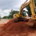 Obra de drenagem e pavimentação da LO-21 é retomada em Palmas