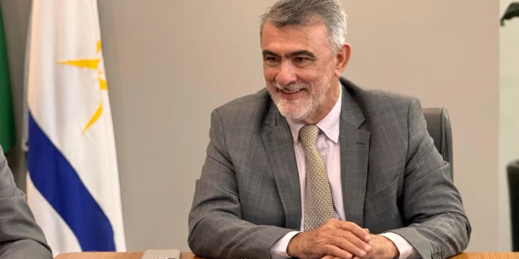 Com aumento do tráfego, deputado Amélio pede redutor de velocidade em Axixá do Tocantins