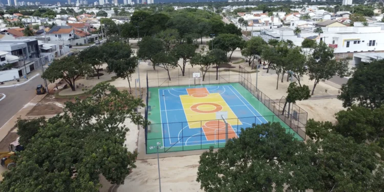 Prefeitura de Palmas intensifica limpeza da cidade, retira 81 mil toneladas de entulho e entrega sete novas praças