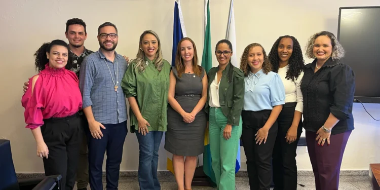 Seduc recebe visita de equipe do MEC para debater Educação Bilíngue de Surdos