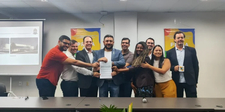 SPU-TO cede imóvel de R$ 6,4 milhões para Casa do Estudante da UFT e promove encontro com gestores sobre o uso das áreas de praia