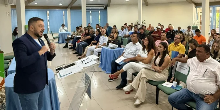 “Modelo de gestão de praias do Tocantins é referência e destaque em encontro regional em Goiás”, reforça Edy César