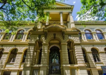 Lista de obras obrigatórias da UFRGS terá autores nacionais e estrangeiros • undefined