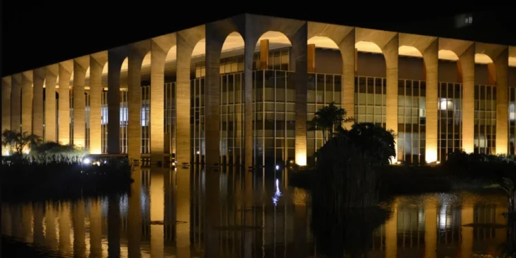 Itamaraty e representante dos EUA desmarcam conversa às vésperas de tarifas