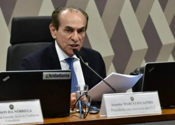 Vagas para mulheres reparam erro histórico, diz relator do Código Eleitoral