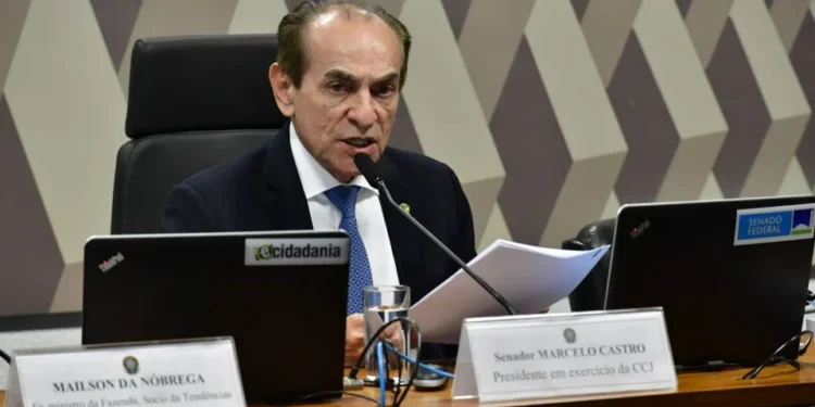 Vagas para mulheres reparam erro histórico, diz relator do Código Eleitoral