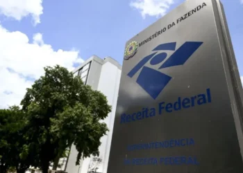 Atualização inclui a obrigatoriedade de inserir o código de regime tributário durante a emissão da nota fiscal • Marcelo Camargo/Agência Brasil