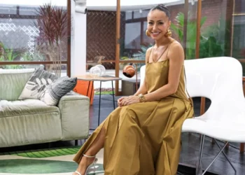 Sabrina Sato irá comandar reality show "Minha Mãe com Seu Pai" • Ricardo Bufolin