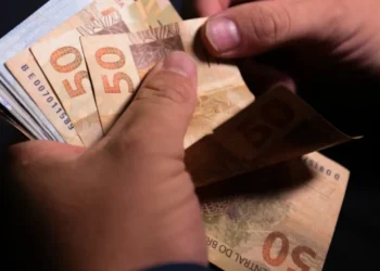 Foram entrevistadas 2.004 pessoas pela Quaest, presencialmente, entre 27 e 31 de março • Marcello Casal Jr./Agência Brasil