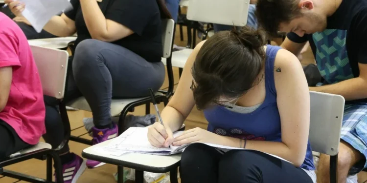 Lista de espera do ProUni é divulgada; veja como consultar