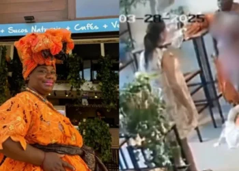 Jucione Manuele, uma baiana de receptivo que trabalha na turística Praia do Forte • Reprodução