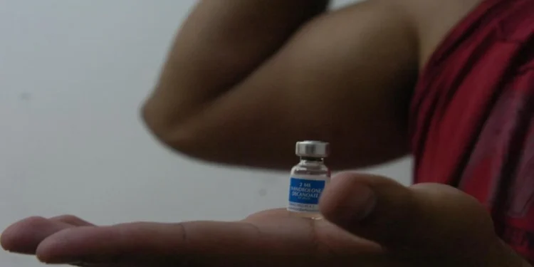 Esteroides anabolizantes triplicam risco de infarto em homens