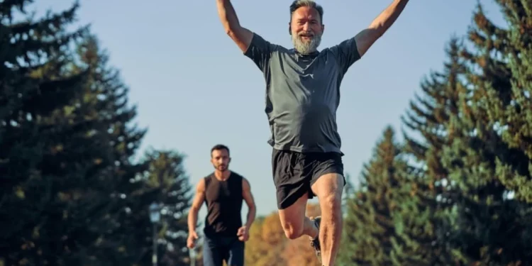 Os exercícios estimulam a liberação de substâncias que melhoram o humor /
crédito: EdiCase