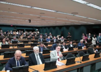 CCJ vai analisar pedido do PL para suspender ação penal contra Ramagem