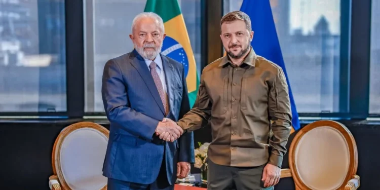 Luiz Inácio Lula da Silva e Volodymyr Zelensky • PR/Ricardo Stuckert