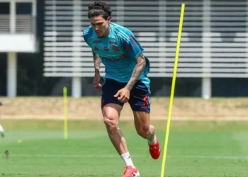 Pedro em atividade no CT do Flamengo • Gilvan de Souza/Flamengo