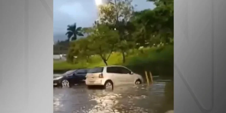 Em 24h, Angra dos Reis tem mais do que toda a chuva prevista para o mês