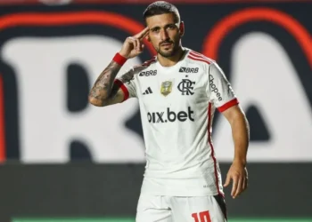 Arrascaeta comemora gol em Vitória 1 x 2 Flamengo • Gilvan de Souza/Flamengo