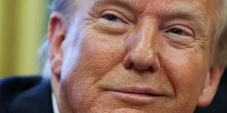 Mais de 50 países buscam acordo comercial com os EUA após tarifas de Trump