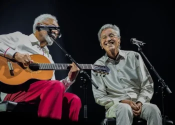 Gilberto Gil e Caetano Veloso fazem dueto em turnê "Tempo Rei" • Webert Belicio / Agnews