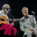 Caetano Veloso sobe ao palco e participa de show de Gilberto Gil