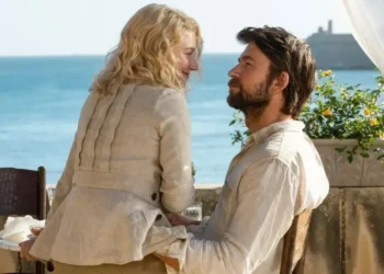 Julia Schlaepfer e Brandon Sklenar em "1923" • Divulgação