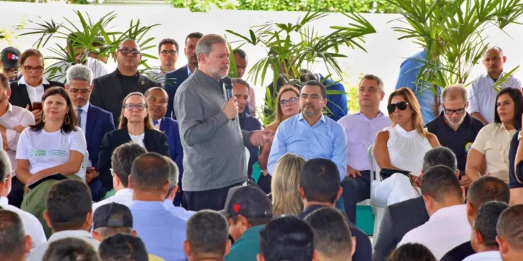 Governador Wanderlei Barbosa e ministro Dias Toffoli abrem Semana Nacional de Saúde em Formoso do Araguaia com serviços para comunidades indígenas