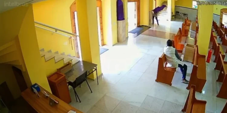 Homem que vandalizou igreja é encontrado e confessa crime em SP