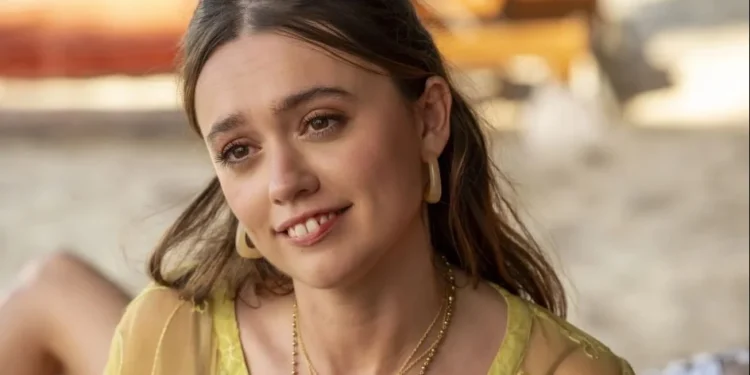 Aimee Lou Wood não gosta de falar sobre os dentes: “Me deixa triste”