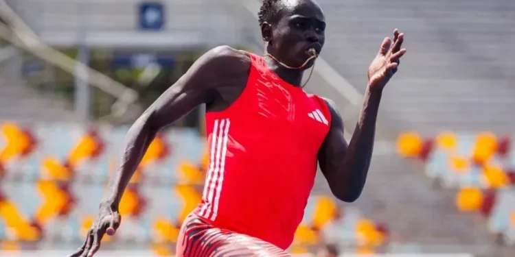 Fenômeno do atletismo de 17 anos quebra dois recordes no mesmo dia