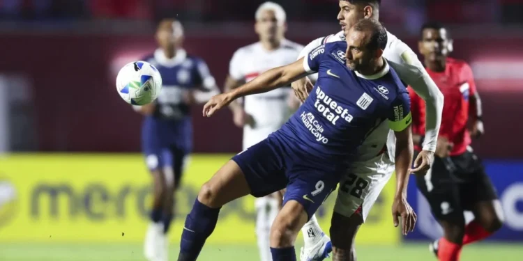 São Paulo abre 2 a 0, vacila e leva empate do Alianza Lima na Libertadores