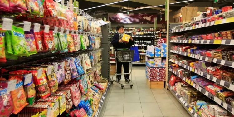 Supermercado em Xangai, China • 10/02/2015. REUTERS/Aly Song/File Photo