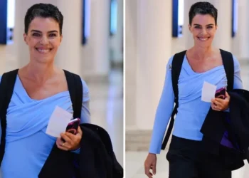 Ana Paula Arósio em aeroporto no Rio • Webert Belicio / Agnews