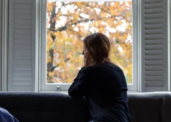 Cuidados certos ajudam na saúde durante alterações no clima comuns à estação • Getty Images