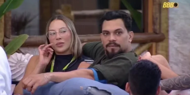 Renata e Vinícius no BBB25 • Reprodução/Globoplay