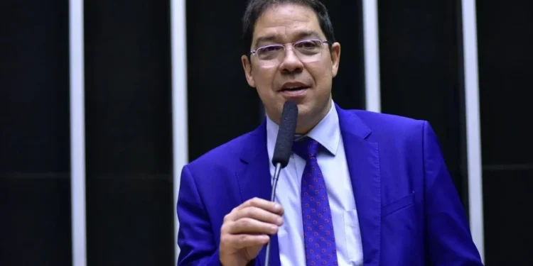 O deputado federal Altineu Côrtes (PL-RJ) • Agência Câmara