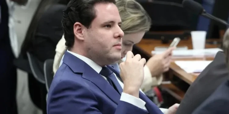 O deputado federal Rodrigo Valadares (União-SE) • 08/10/2024 - Vinicius Loures/Câmara dos Deputados