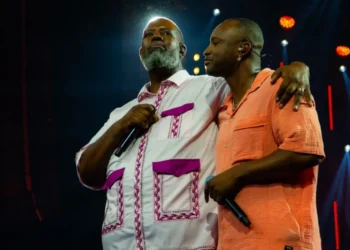 Péricles e Thaguinho cantam "Menina de Aruanda" no novo "Pagode do Pericão" • Divulgação