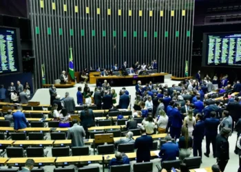 Plenário da Câmara dos Deputados durante sessão conjunta do Congresso Nacional destinada à deliberação dos vetos • Waldemir Barreto/Agência Senado