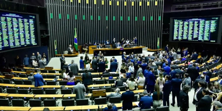 Anistia: após feriado, oposição quer retomar debate com novas estratégias