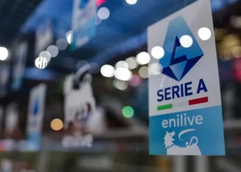 Campeonato Italiano suspende jogos após morte do papa Francisco • Foto: Jonathan Moscrop/Getty Images