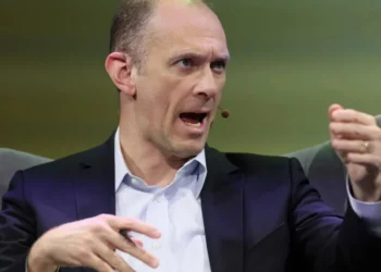 Presidente do Federal Reserve de Chicago, Austan Goolsbee • 17/11/2022REUTERS/Brendan McDermid/