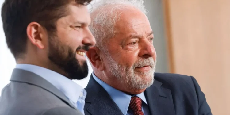 Lula e Boric devem realizar a primeira celebração do Dia da Amizade entre Brasil e Chile • REUTERS/Adriano Machado