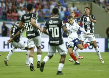 Bahia venceu o Ceará por 1 a 0 na noite desta segunda-feira (21) • @ecbahia