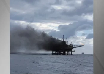 A empresa informou que já realizou a contagem de todos os 176 trabalhadores a bordo da plataforma PCH-1. • Reprodução