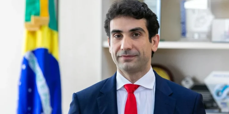 Criar alternativas para crédito com custo menor é bem-vindo, diz Galípolo