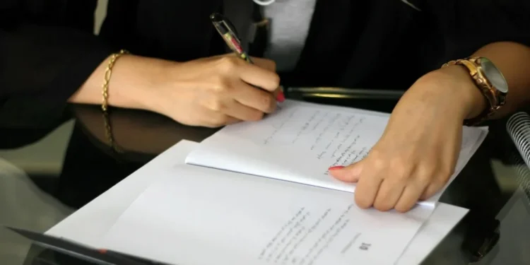 Abitur e IB são oferecidos em alguns processos seletivos no Brasil • Mana Akbarzadegan/Unsplash