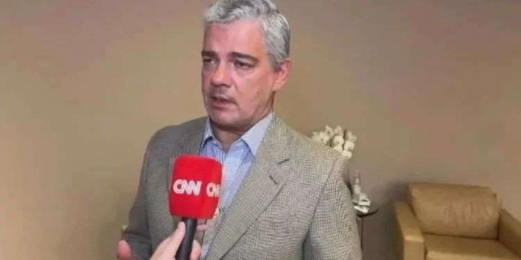Brasil tem que negociar com consumidores dos EUA sobre tarifas, diz Troyjo