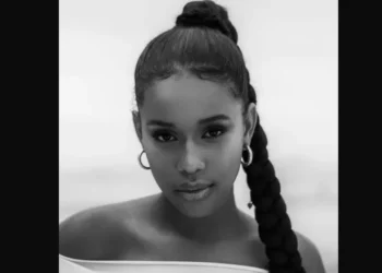 A cantora Karen Silva morreu aos 17 anos em decorrência de um AVC hemorrágico • Instagram/Karen Silva