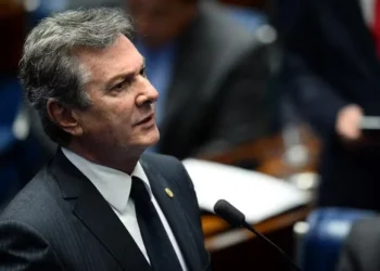 Entenda por que Collor foi condenado em 2023 e preso somente nesta sexta